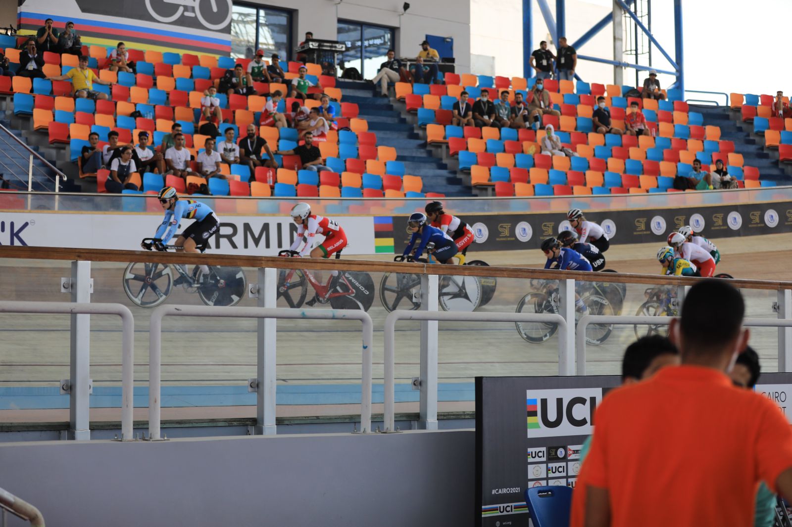 مضمار الدراجات يستعد لحفل افتتاح بطولة العالم للدراجات