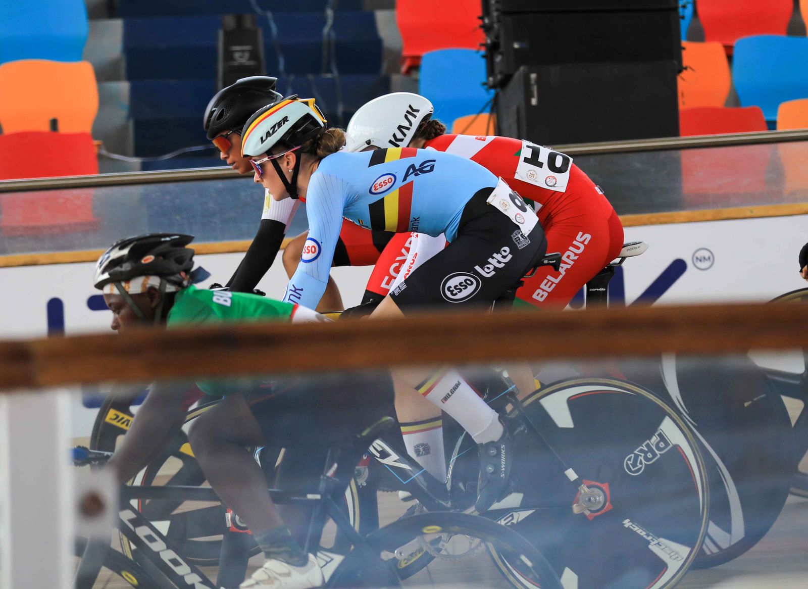 منافسة روسية فرنسية على ذهبية المطاردة الفردية ببطولة العالم للدراجات بالقاهرة