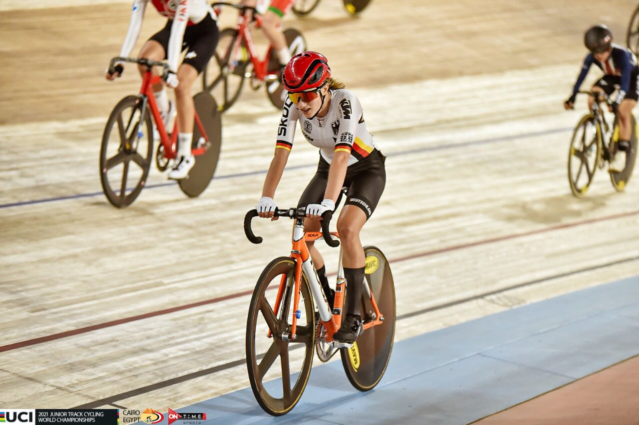 الالمانية “سيمون” تتوج بأول ذهبيات مونديال الدراجات