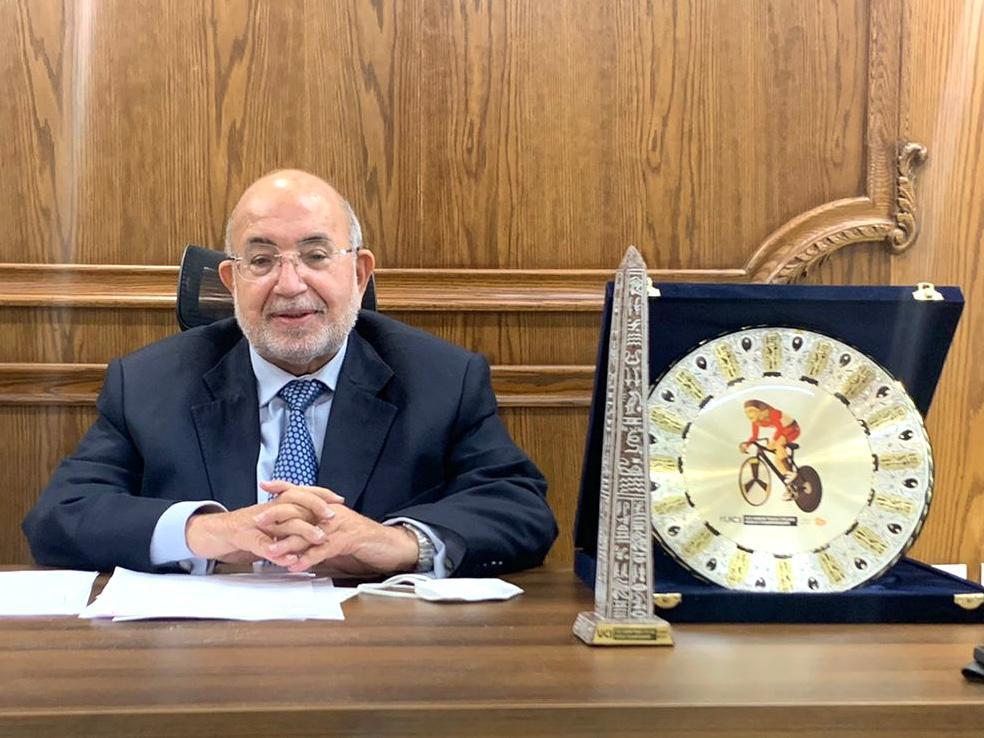 انتخاب وجيه عزام نائبا لرئيس الاتحاد الدولي للدراجات