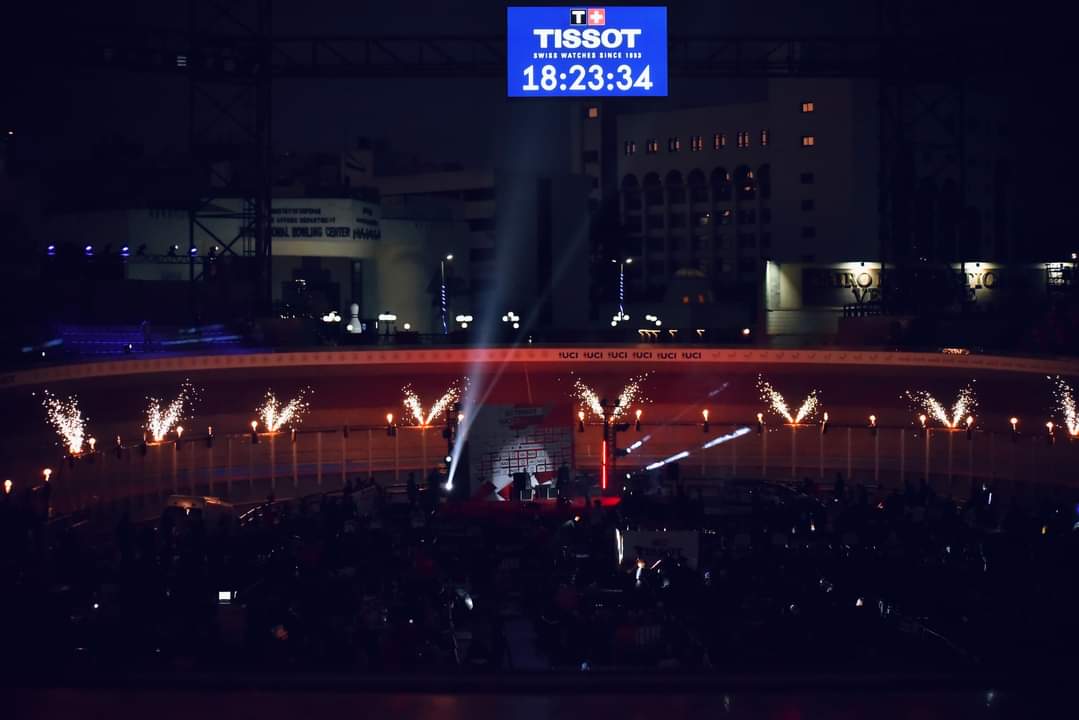 رئيس الاتحاد الدولي للدراجات يغادر القاهرة بعد حضور افتتاح كأس العالم 